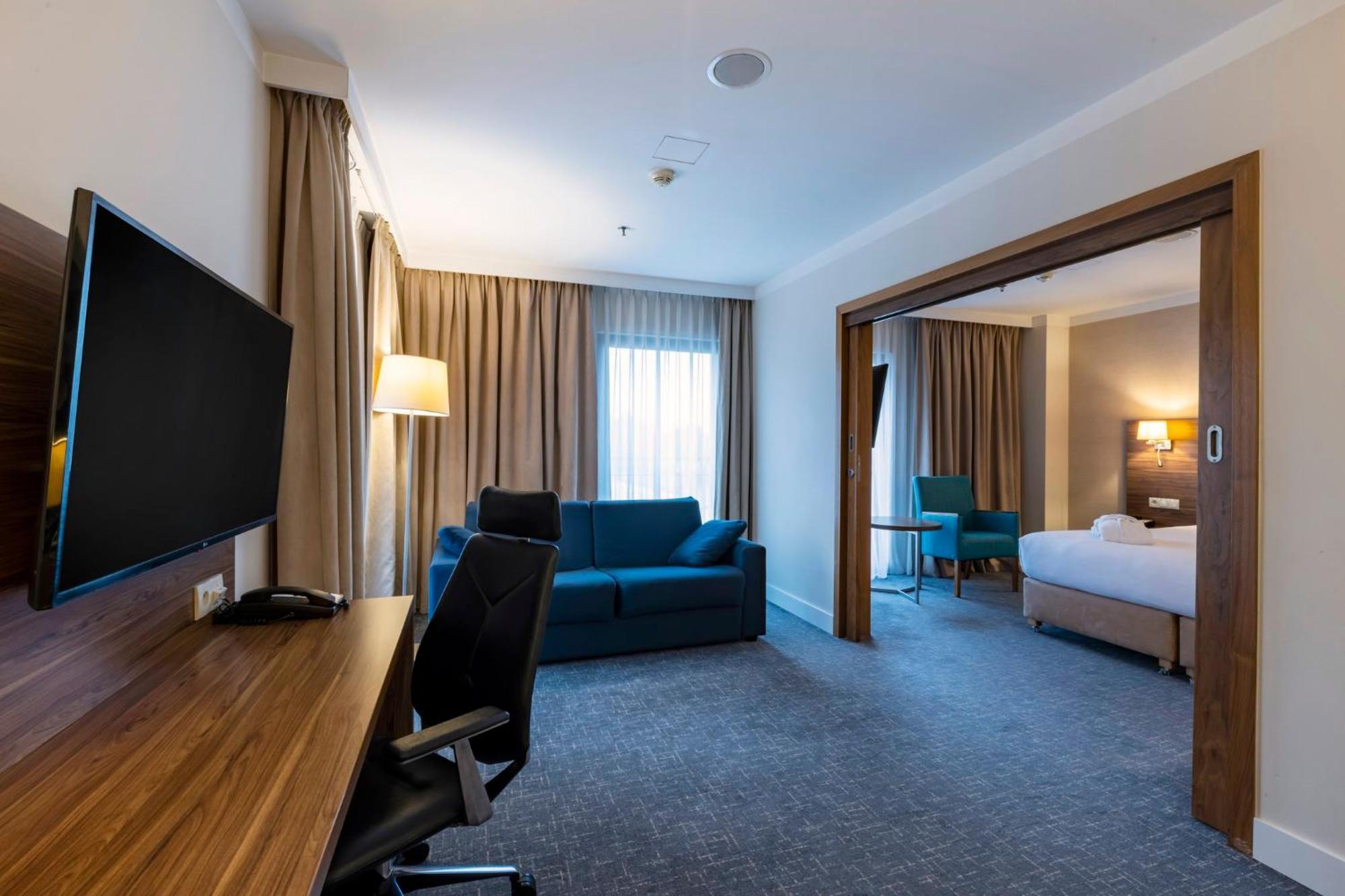 Holiday Inn Lodz By Ihg Ngoại thất bức ảnh